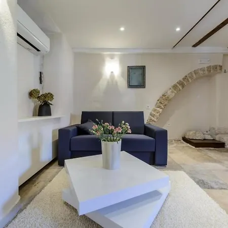 Andro - Studio With City View * Ντουμπρόβνικ