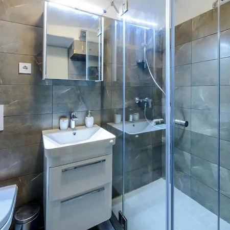 Apartamento Andro - Studio With City View